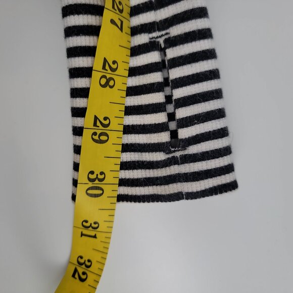 ✨ Lululemon Athletica Striped Zip Hoodie – Size 6 – Thick, Soft & Classic! ✨ - Picture 8 of 12